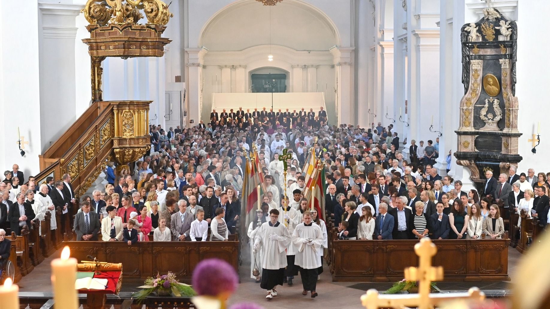 Feierliche Diakonweihe im Fuldaer Dom. Fotos: Bistum Fulda / Dr. Arnulf Müller